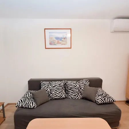 Daira Apartment