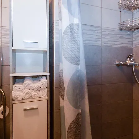 Daira Apartment *